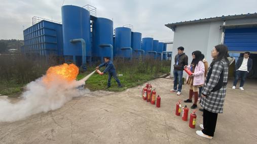 水质监测中心组织新进员工参加安全培训